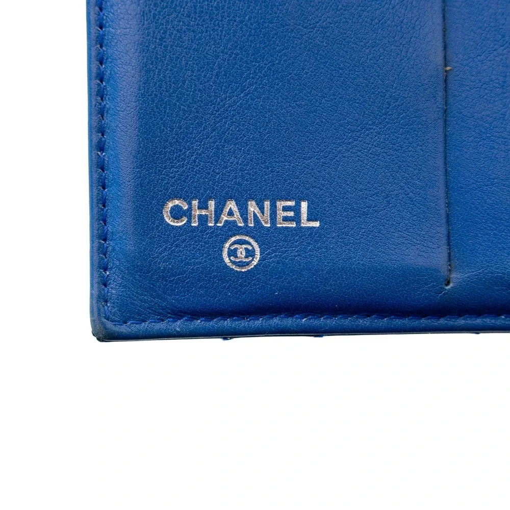 CHANEL authentic compact